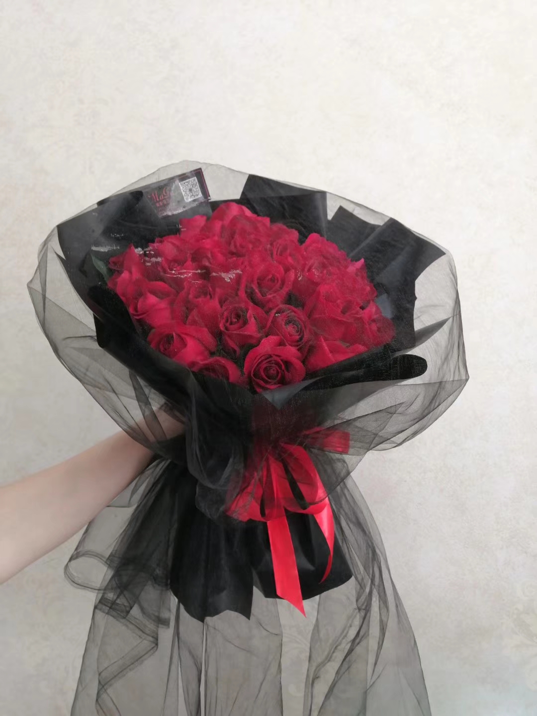 包装花束教程 红玫瑰花束包装 鲜花花束包装 包花视频教程 _凤凰网视频_凤凰网